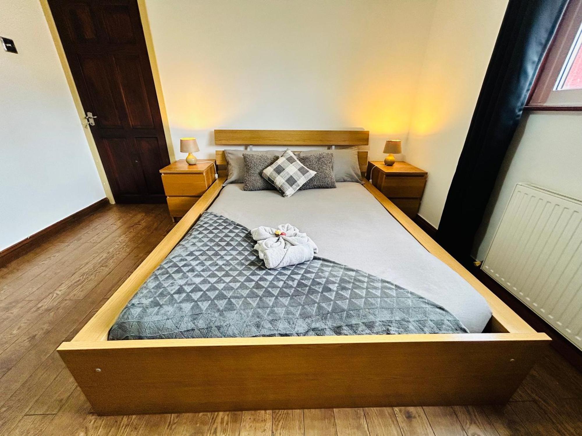 The European 3 Bedroom House By Altoluxoexperience Short Lets & Serviced With Free Parking Feriehus Bristol